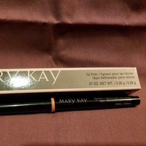 🌸 Lip Liner